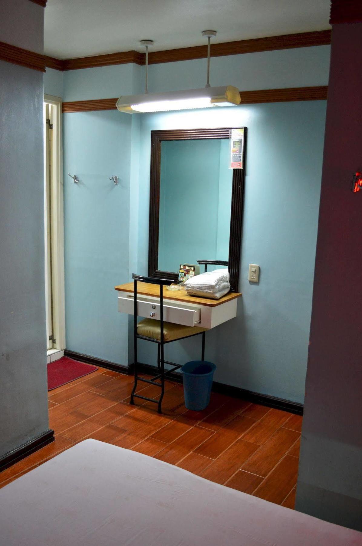 โรงแรมโซโก้ เอดซาคาลูกัน Caloocan ภายนอก รูปภาพ